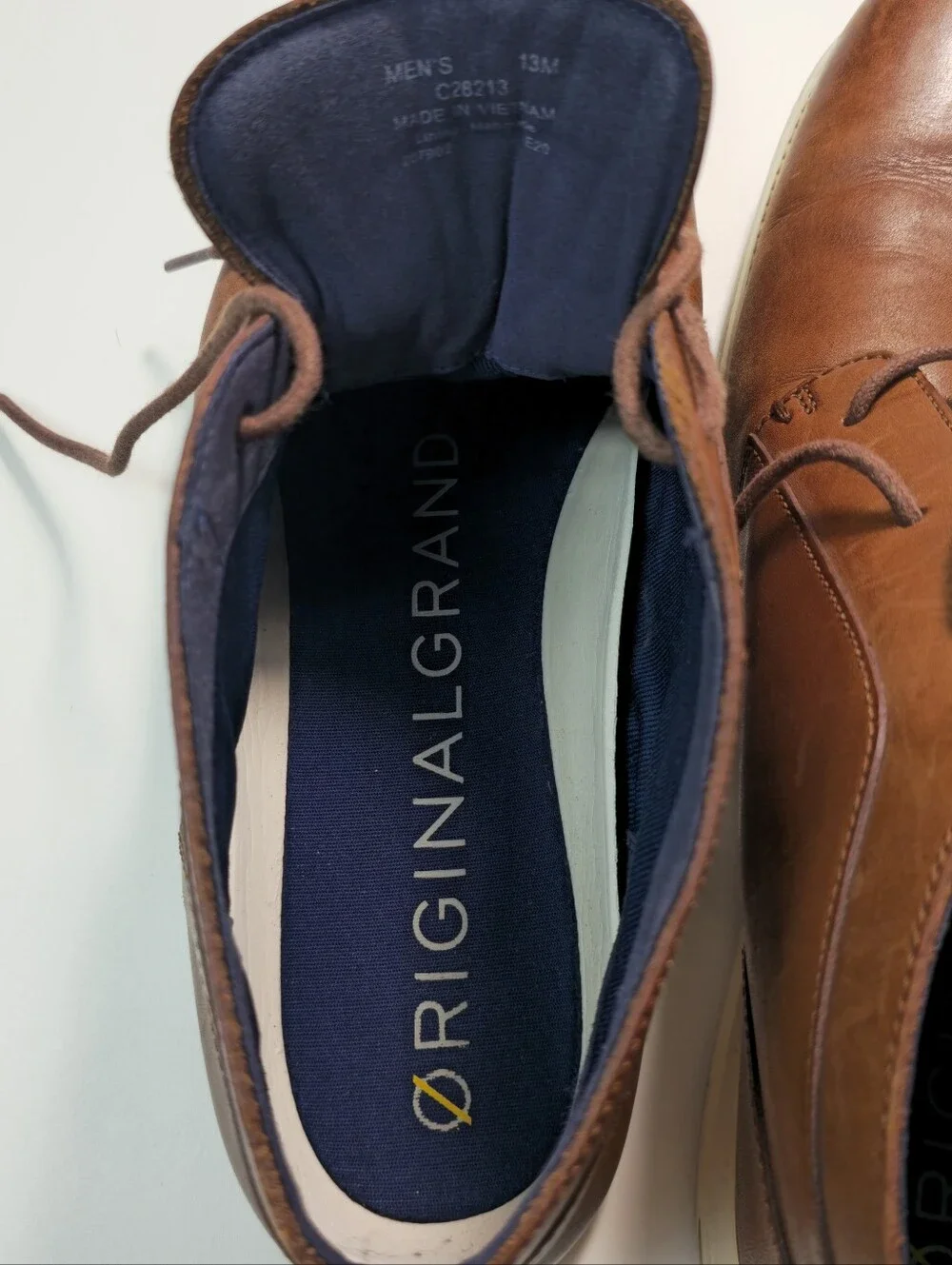 Cole Haan Men's Chestnut Brown Leather Chukka Boots
